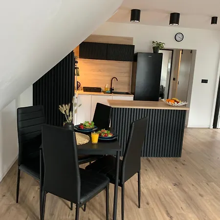 아파트 Astor - Sloneczny 스자브노-즈드로이